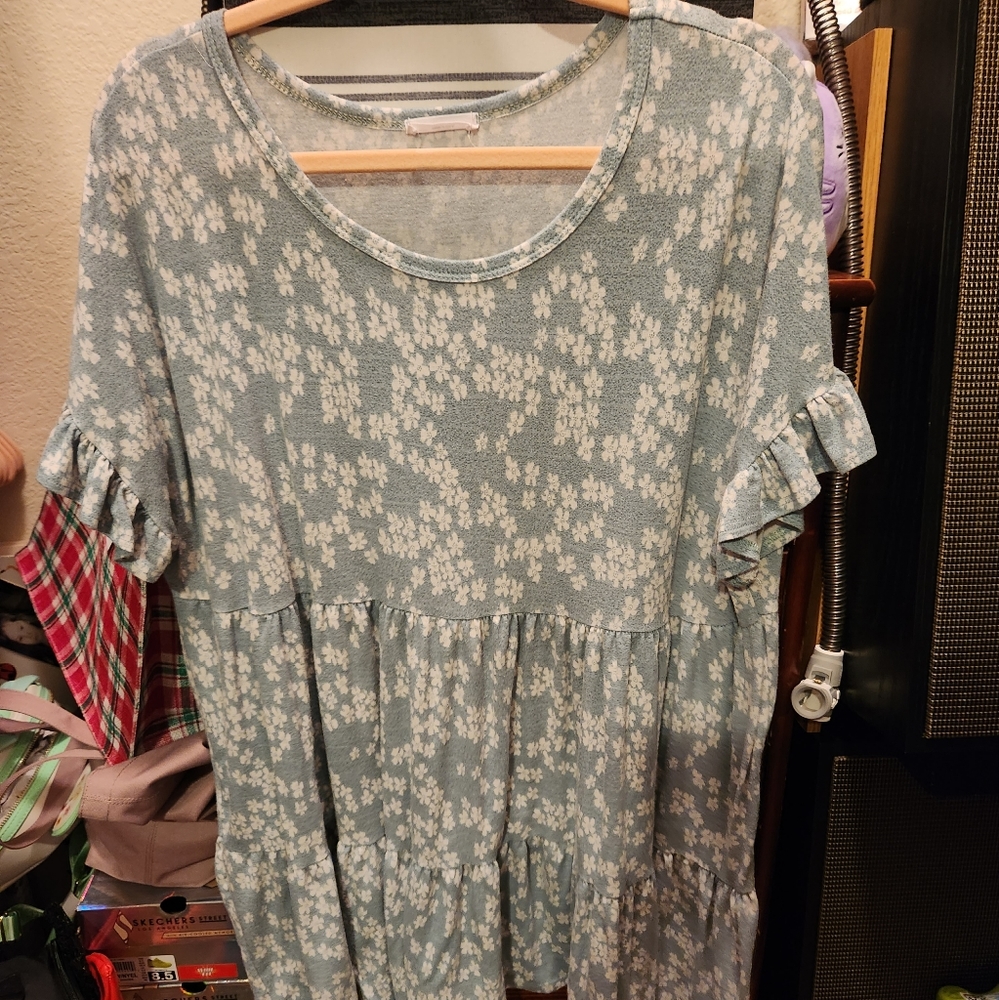 Women's plus size top